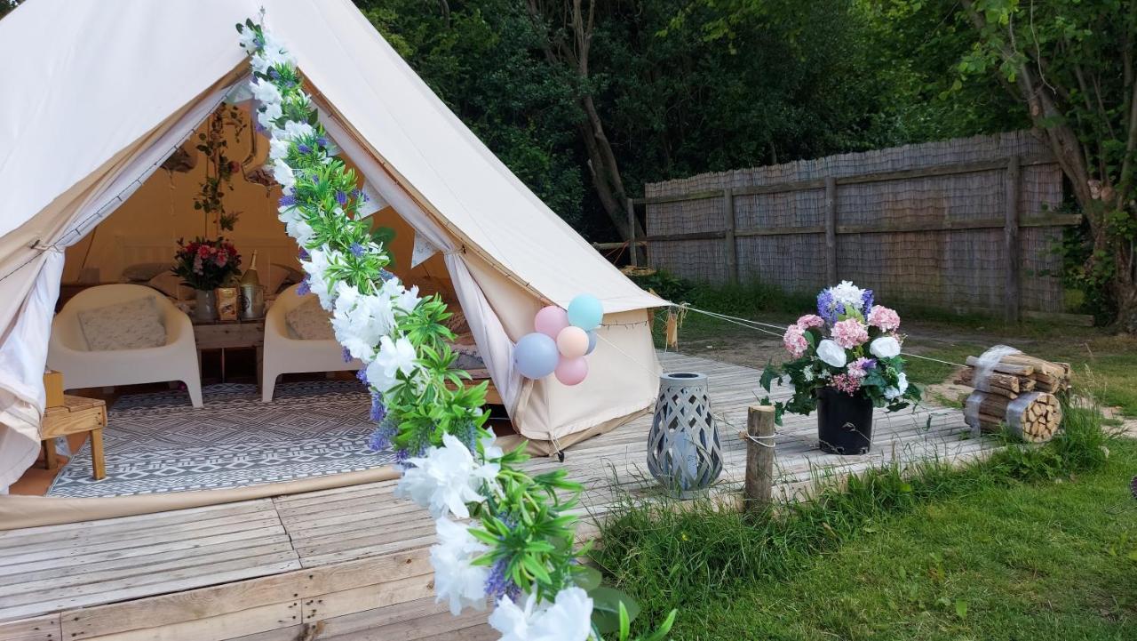 Hopgarden Glamping - Luxury 6M Bell Tent Wadhurst المظهر الخارجي الصورة