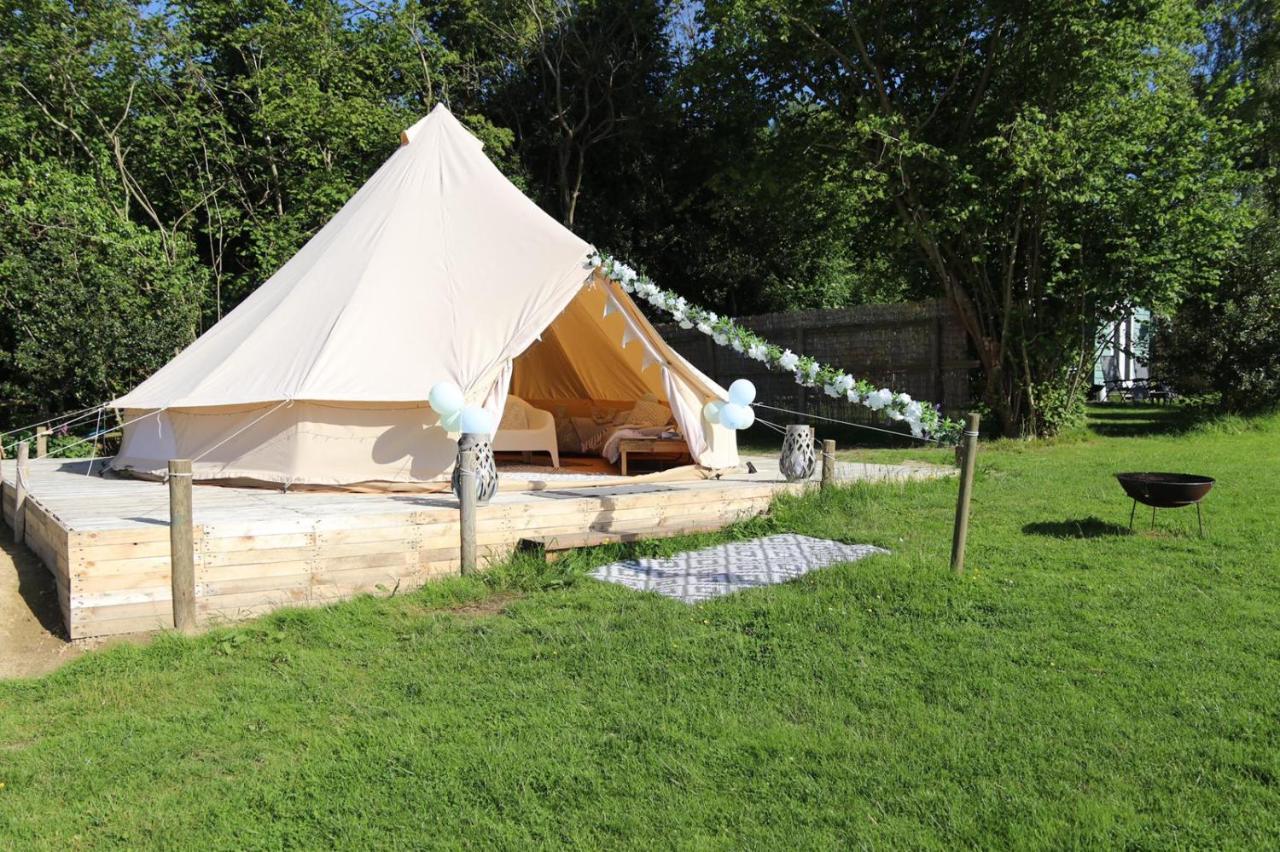 Hopgarden Glamping - Luxury 6M Bell Tent Wadhurst المظهر الخارجي الصورة
