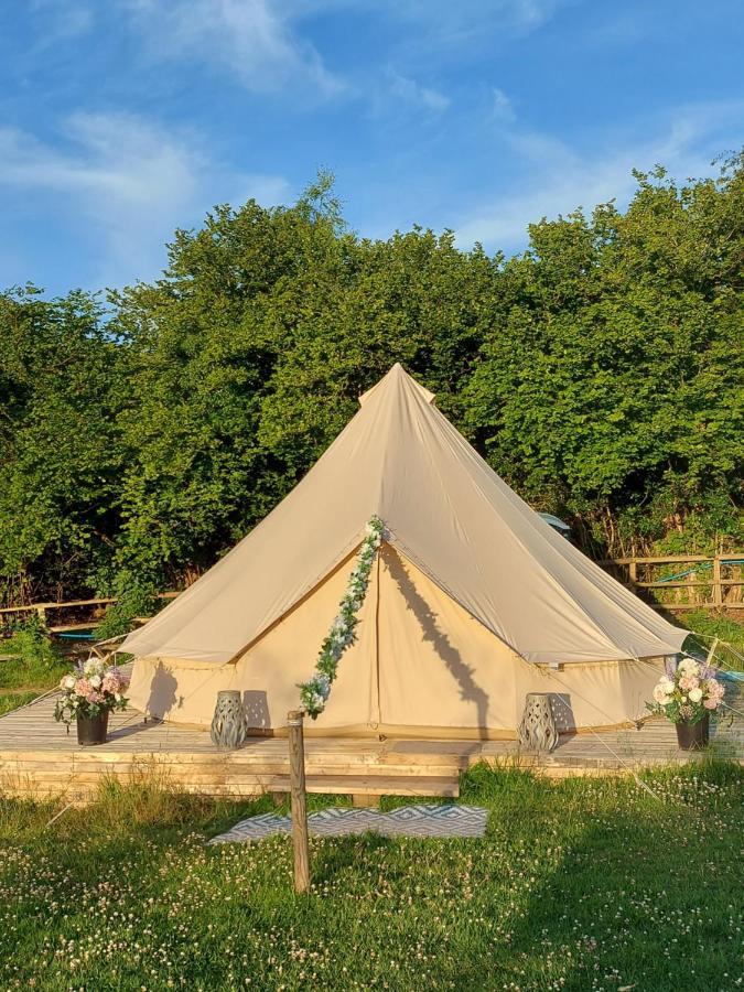 Hopgarden Glamping - Luxury 6M Bell Tent Wadhurst المظهر الخارجي الصورة