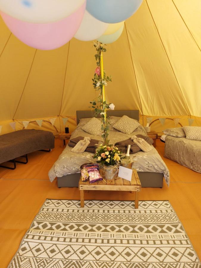 Hopgarden Glamping - Luxury 6M Bell Tent Wadhurst المظهر الخارجي الصورة