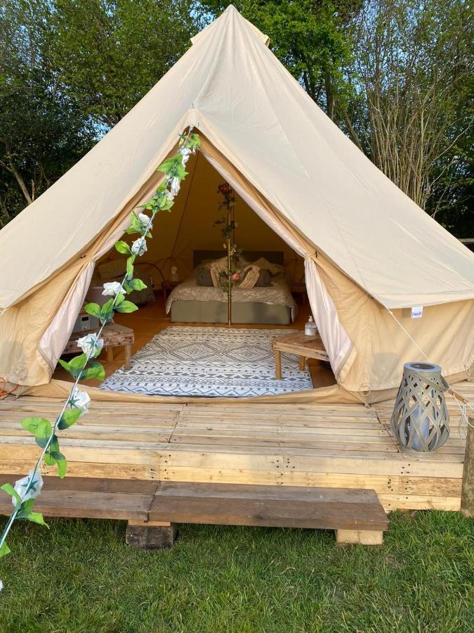 Hopgarden Glamping - Luxury 6M Bell Tent Wadhurst المظهر الخارجي الصورة